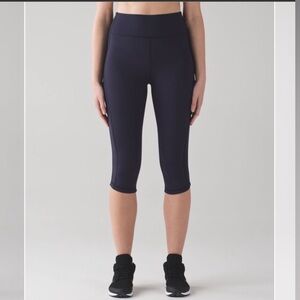 Lululemon Squad Goals Crop 17” Sz 4